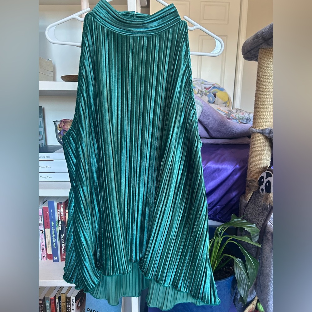 NWOT Emerald Green Pleated Shirt